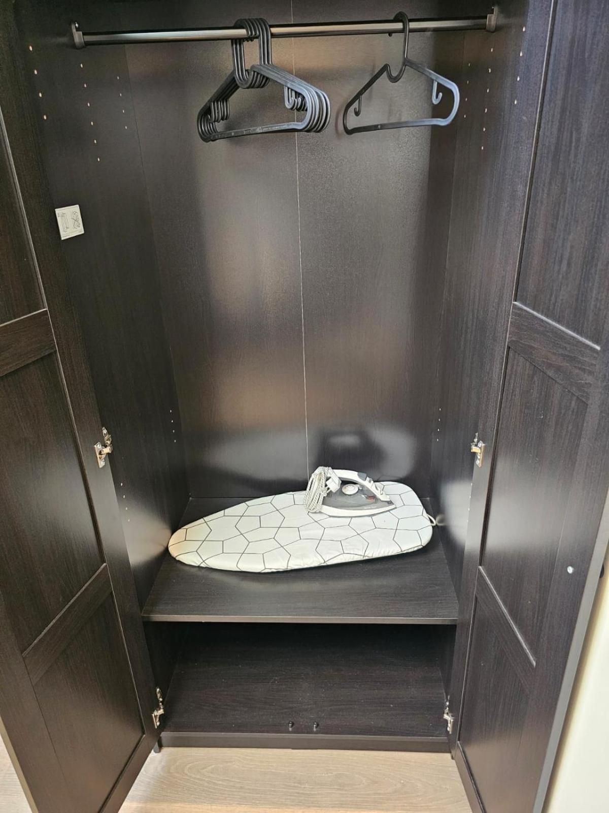 דינאן Appartement Sympathique מראה חיצוני תמונה